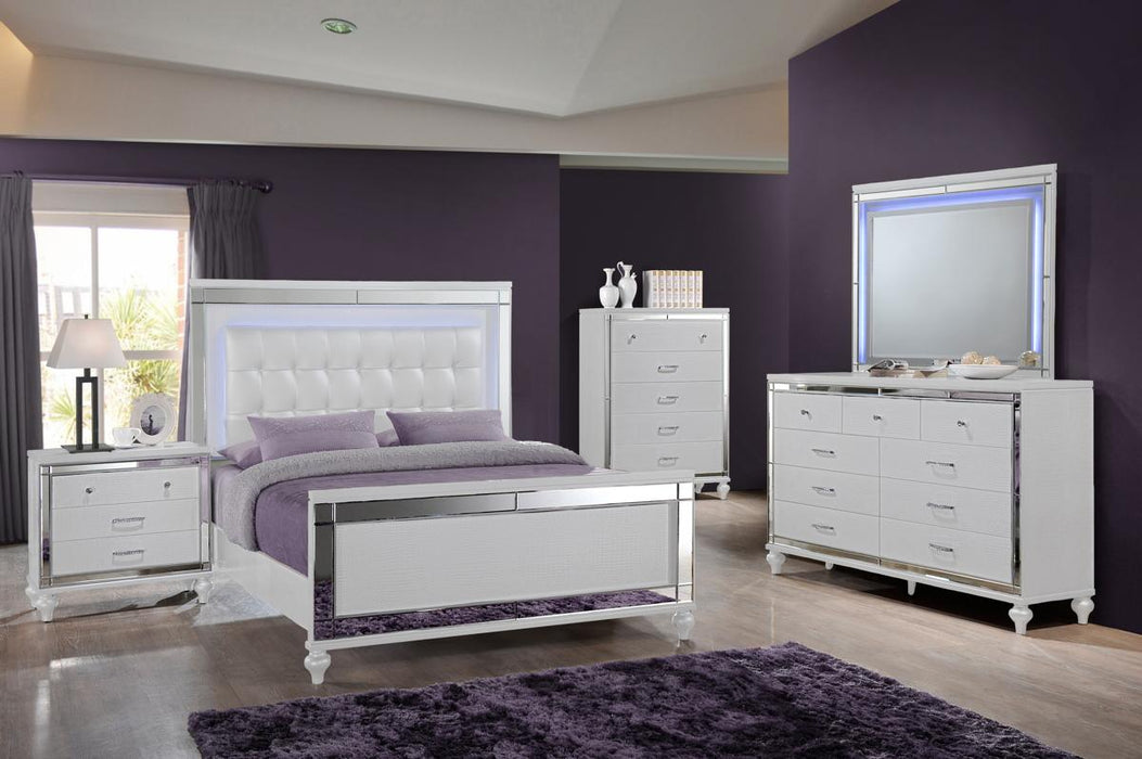 New Classic Furniture Valentino 3 Drawer Nightstand in White