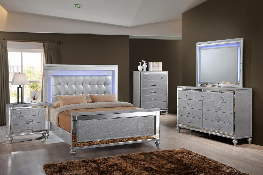 New Classic Furniture Valentino Youth Full Bed in Silver